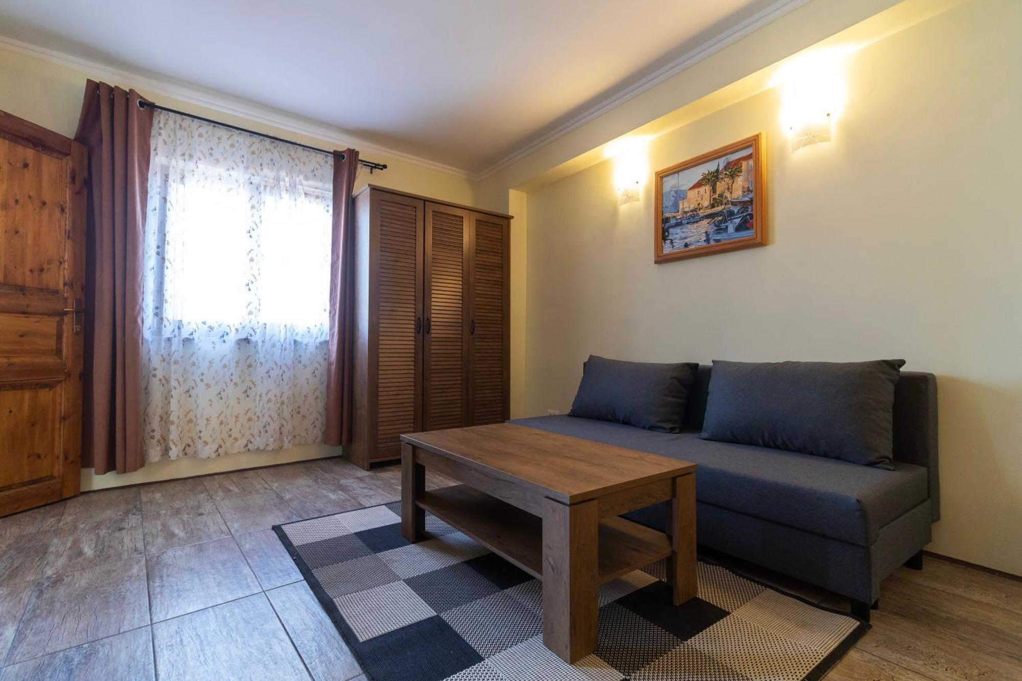 Taverna & Rooms Sutivan Buitenkant foto