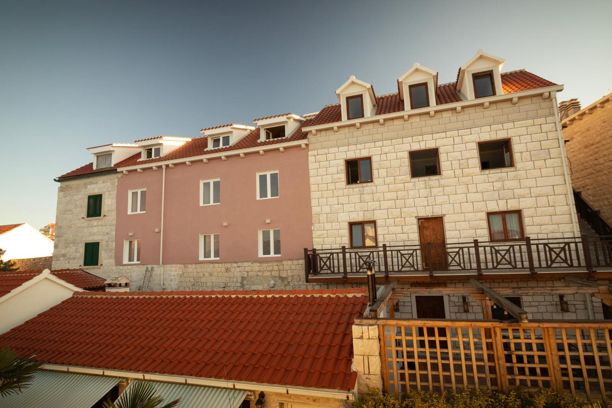 Taverna & Rooms Sutivan Buitenkant foto